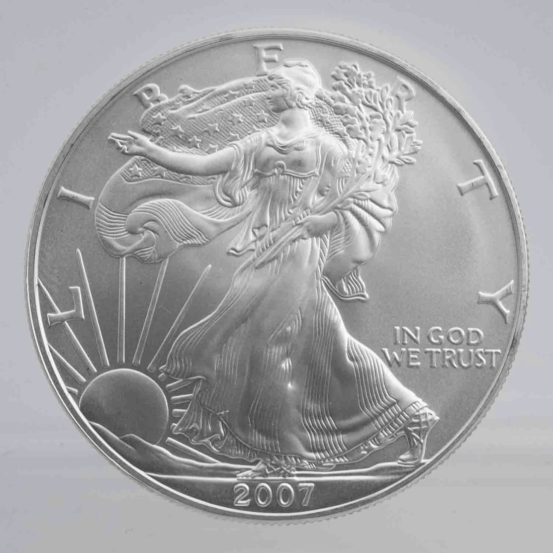 2007 American Silver Eagle 1oz Silver Coin: MLC01361 Provenance: Acquired from reputable coin dealers. Subject: American Silver Eagle 1oz Silver Coin Medium: 999 Silver Year: 2007 Condition: MS Note: Any condition statement is given as an opini