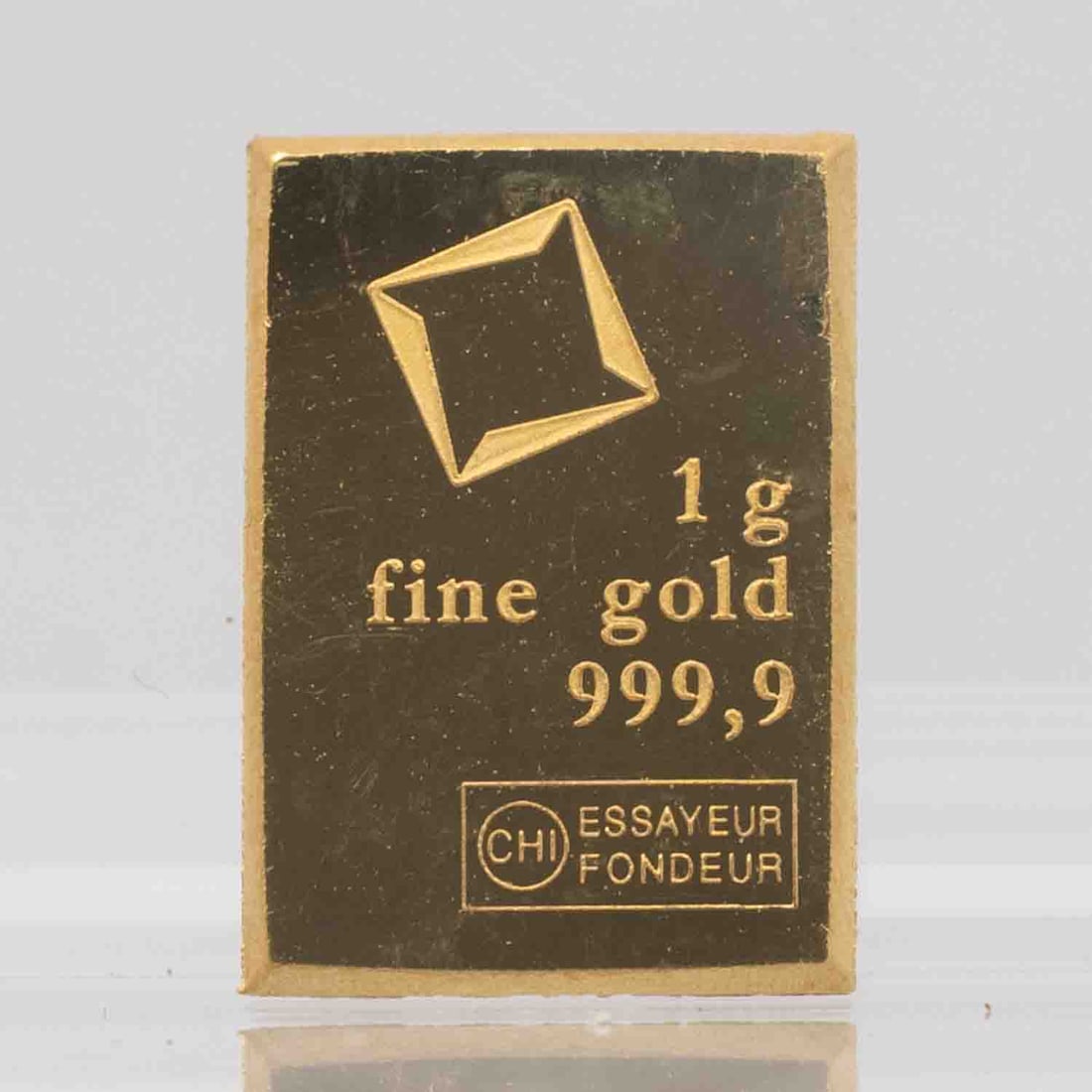 Valcambi 1 Gram Gold Bar: MLC01336 Provenance: Acquired from reputable coin dealers. Subject: Valcambi 1 Gram Gold Bar Medium: 9999 Gold Year: Condition: MS, reverse might vary, please see photo Note: Any condition statement
