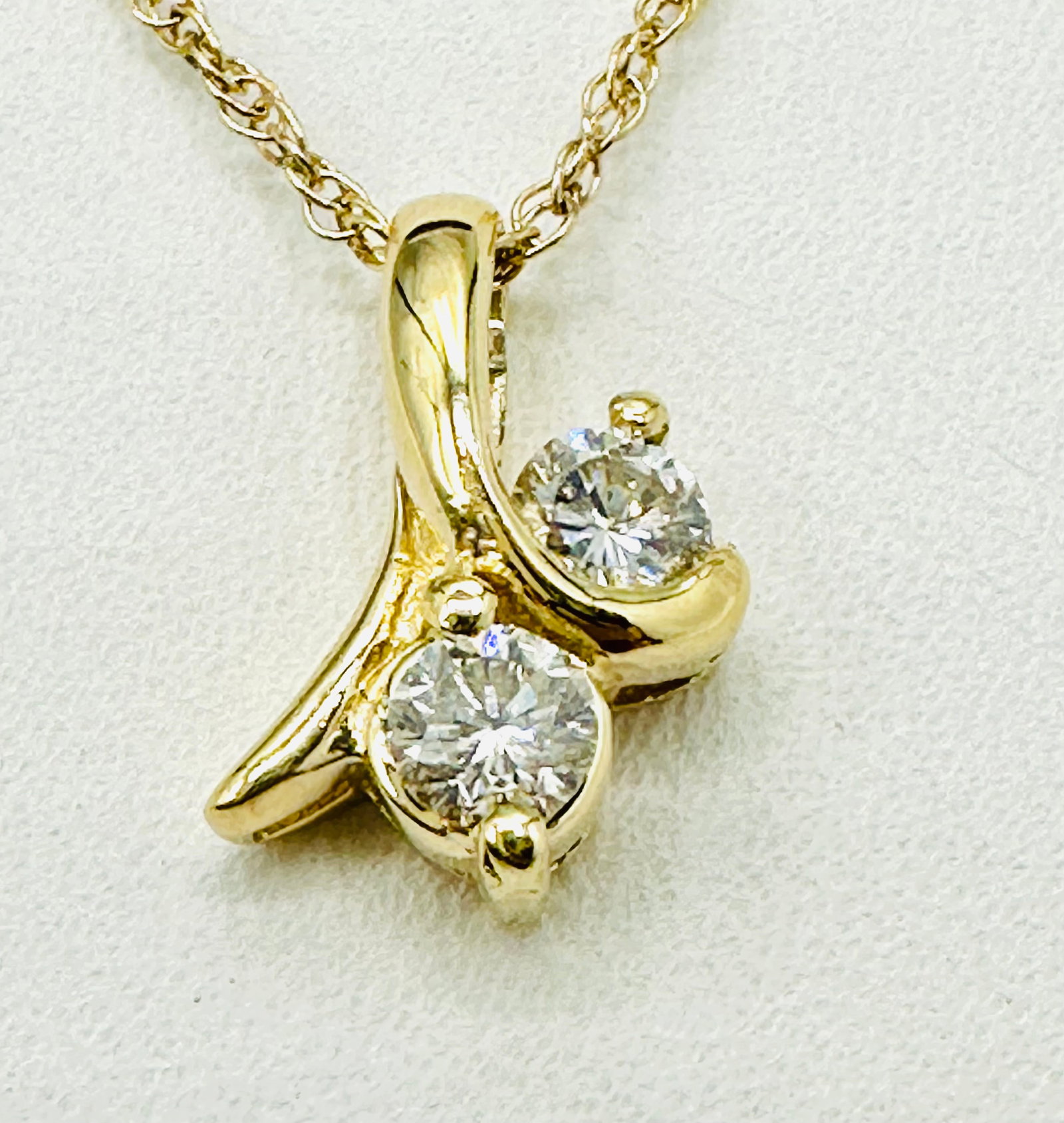 14KT Yellow Gold Natural Diamond Pendant and Chain # 2490 (1 of 4)