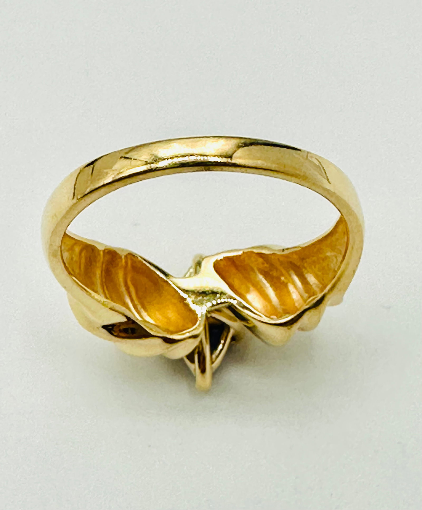 14KT Yellow Gold Tanzanite Ring # 2570: # 2570 14KT Yellow Gold Tanzanite Ring 2 pieces triangle tanzanite Ring Weight: 4.60 grams(t.w.) Ring Size: 6.25