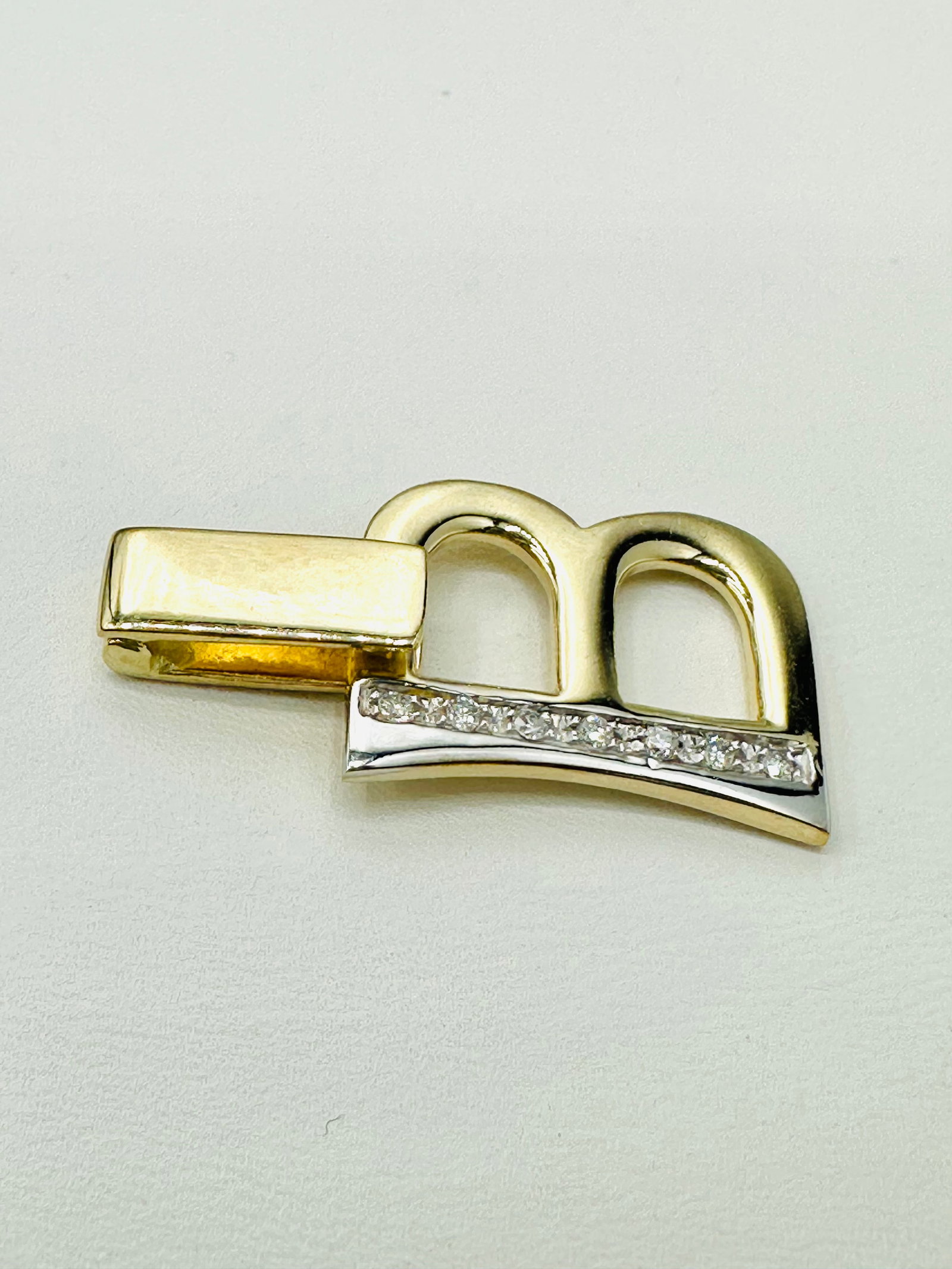 14KT Yellow Gold Natural Diamond â€œBâ€? Pendant # 2581 (1 of 4)
