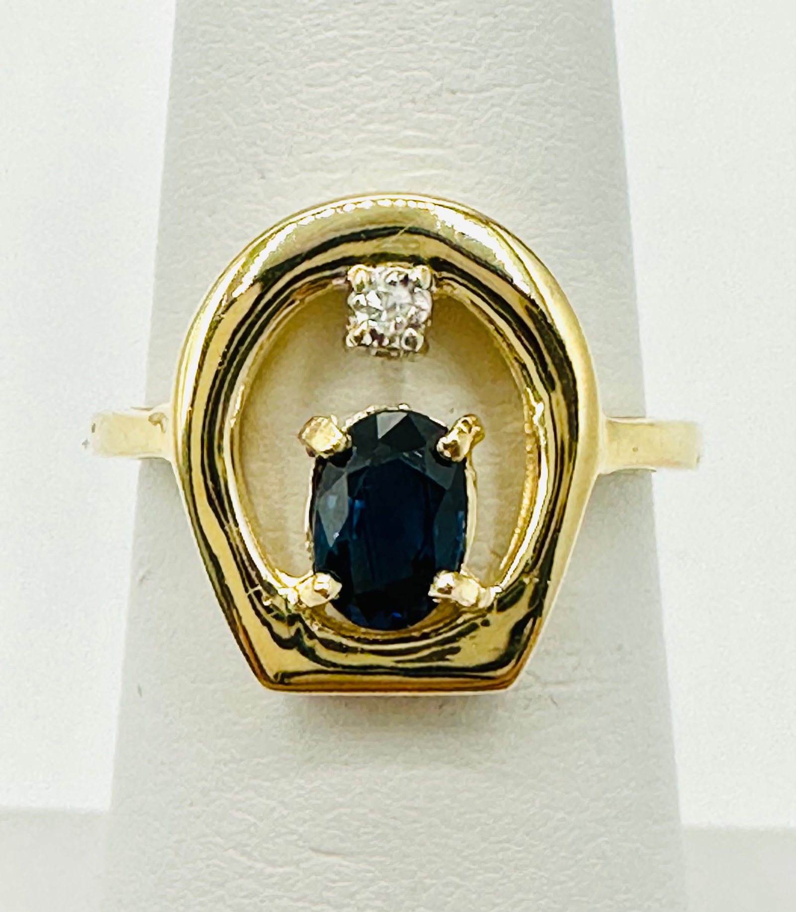 Natural Sapphire and Diamond Ring,14KT Yellow Gold # 2598: # 2598 Natural Sapphire and Diamond Ring,14KT Yellow Gold 1 piece diamond 0.02 carat 1 piece oval sapphire 0.63 carat Ring Weight: 3.60 grams(t.w.) Ring Size: 5.75