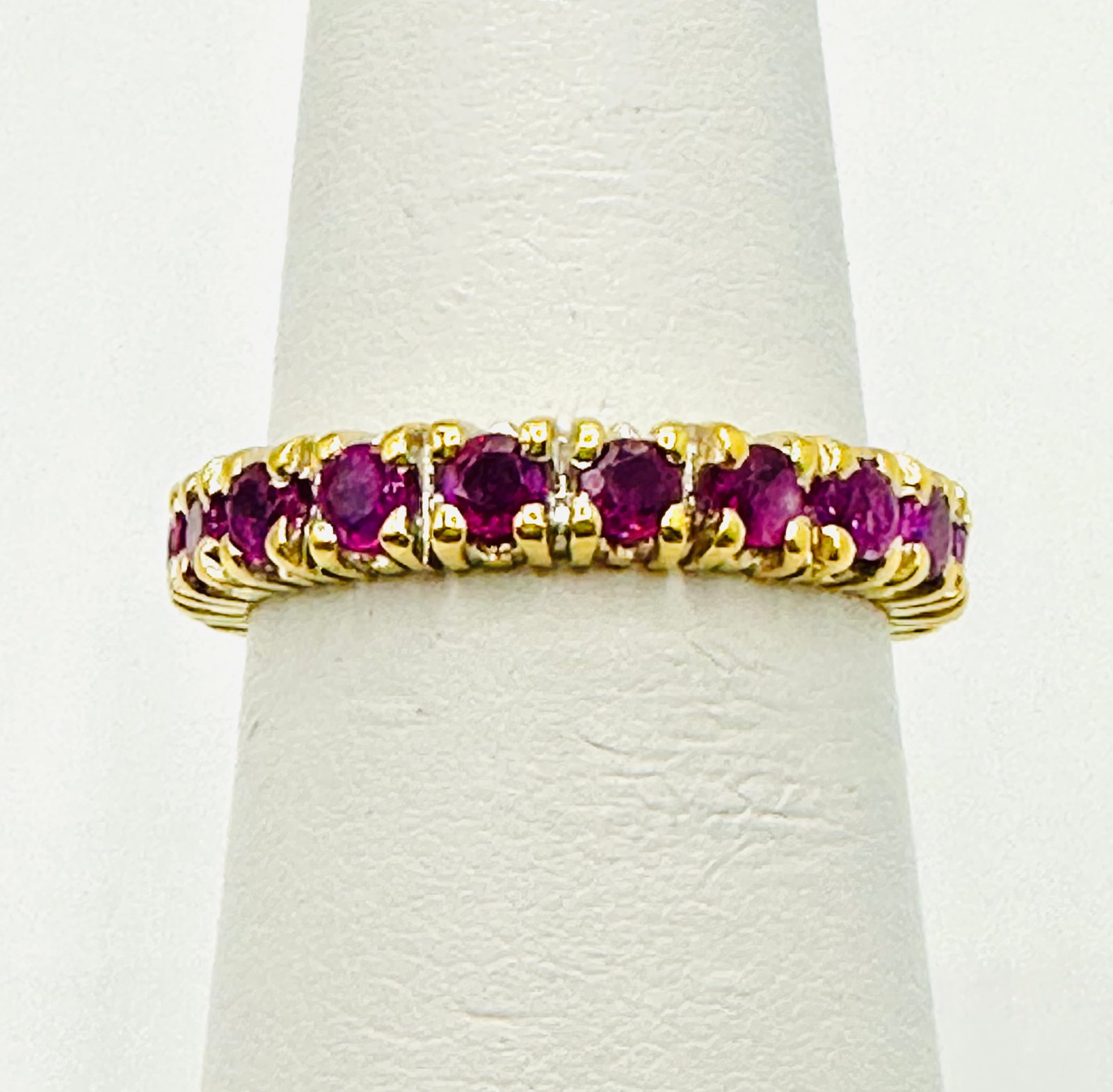 18KT Yellow Gold, Natural Ruby Eternity Ring, # 2731: # 2731 18KT Yellow Gold, Natural Ruby Eternity Ring, 20 pieces ruby 1.80 carats ( t.w.) Ring Weight: 4.00 grams(t.w.) Ring Size: 5.5
