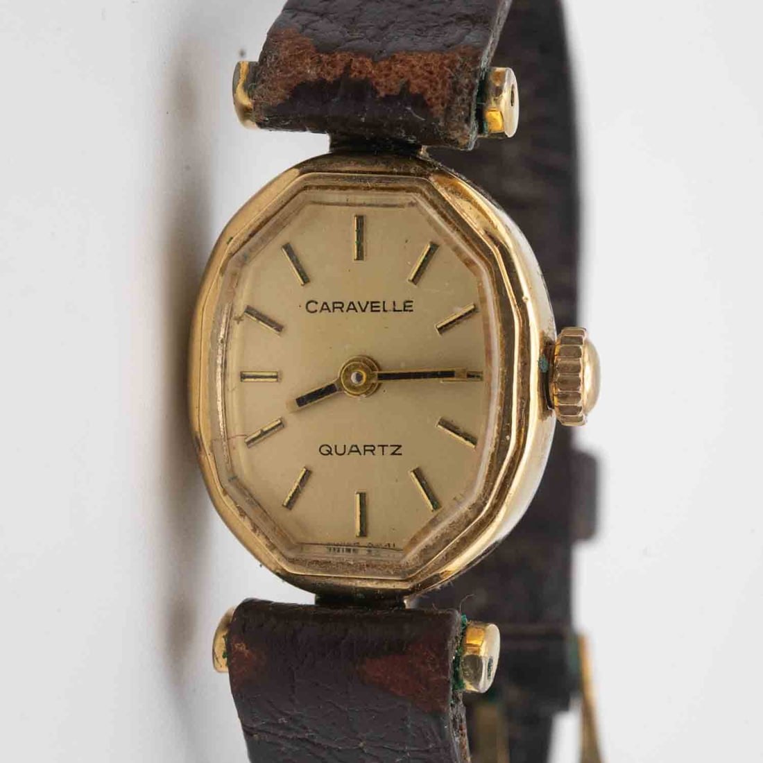 Vintage Bulova Caravelle Stainless Steel Ladies Watch: Medium: Stainless Steel Size: 15mmx18mm face Age/Detail: Vintage Bulova Caravelle Condition: great overall, check photo for condition reference, untested Please view all the photos as they are part of