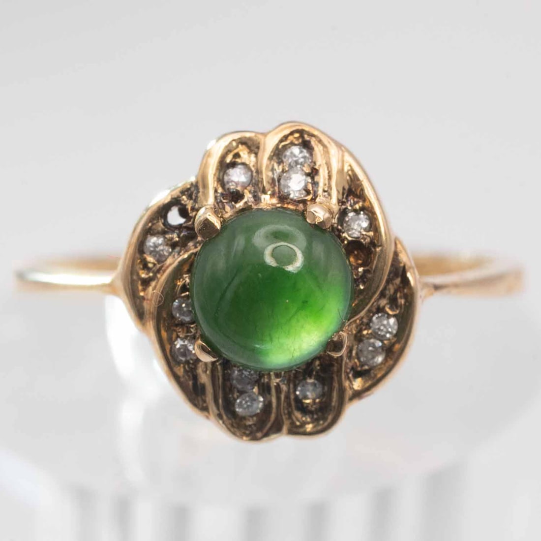 14k Gold Icy Green Jadeite And Diamond Ring: Medium: Icy Green Jadeite And Diamond Size: US6.75, 2.7gram Age/Detail: 14k Gold Condition: great overall, check photo for condition reference. Provenance: Collection from Estate in Williamsburg Pleas