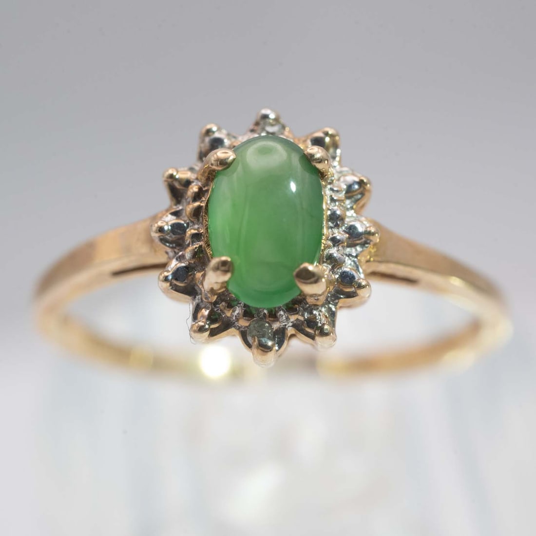 14k Gold Natural Icy Green Jade Ring: Medium: Natural Icy Green Jade Size: US7, 1.70gram Age/Detail: 14k Gold Condition: great overall, check photo for condition reference. Provenance: Collection from Estate in Williamsburg Please view al