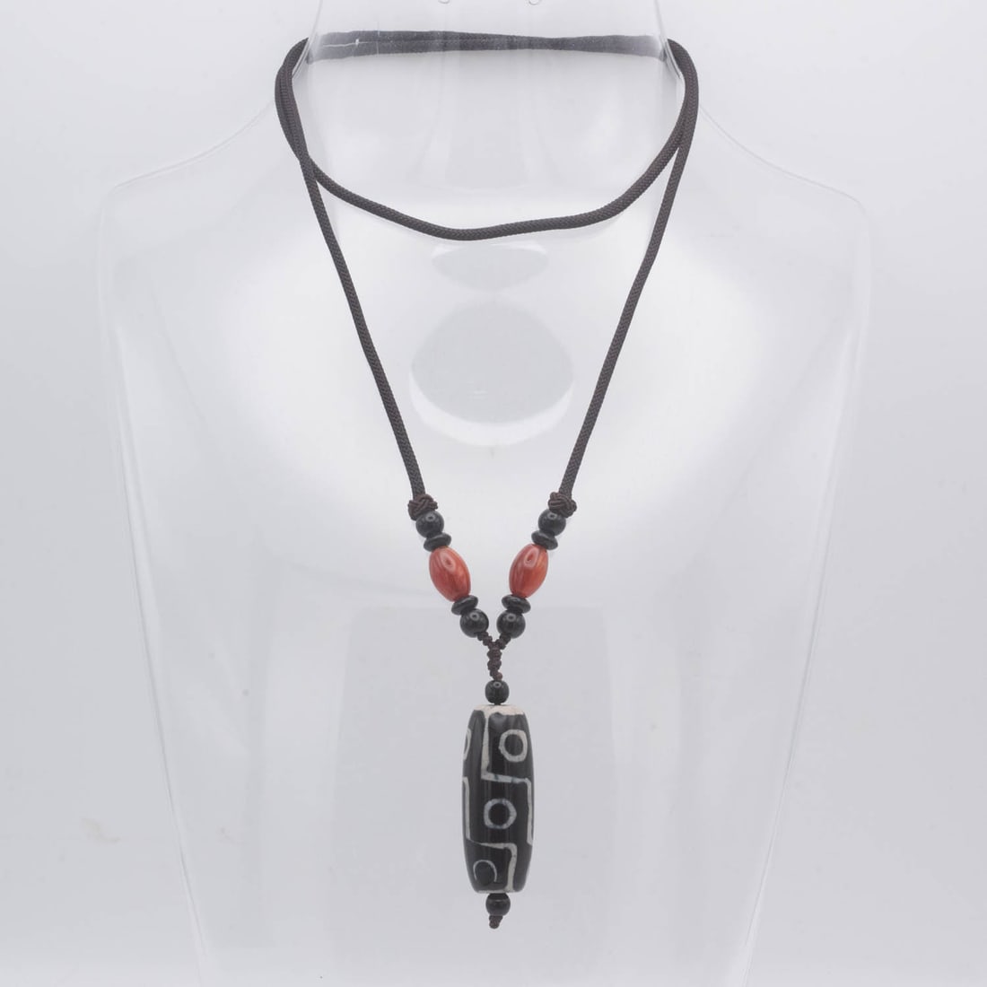 Antique Chinese Tibetan Dzi Bead Pendant: Medium: Dzi Bead Size: 1.5x0.6 inches Age/Detail: Antique Chinese Tibetan Condition: great overall, check photo for condition reference. Provenance: Collection from Estate in Tribecca Please view all 