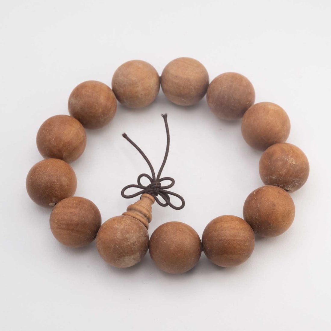 Chinese Sandalwood Bead Prayer Bracelet: Medium: Sandalwood Size: 0.7x0.7 inches Age/Detail: Chinese Condition: great overall, check photo for condition reference. Provenance: Collection from Estate in Williamsburg Please view all the photos