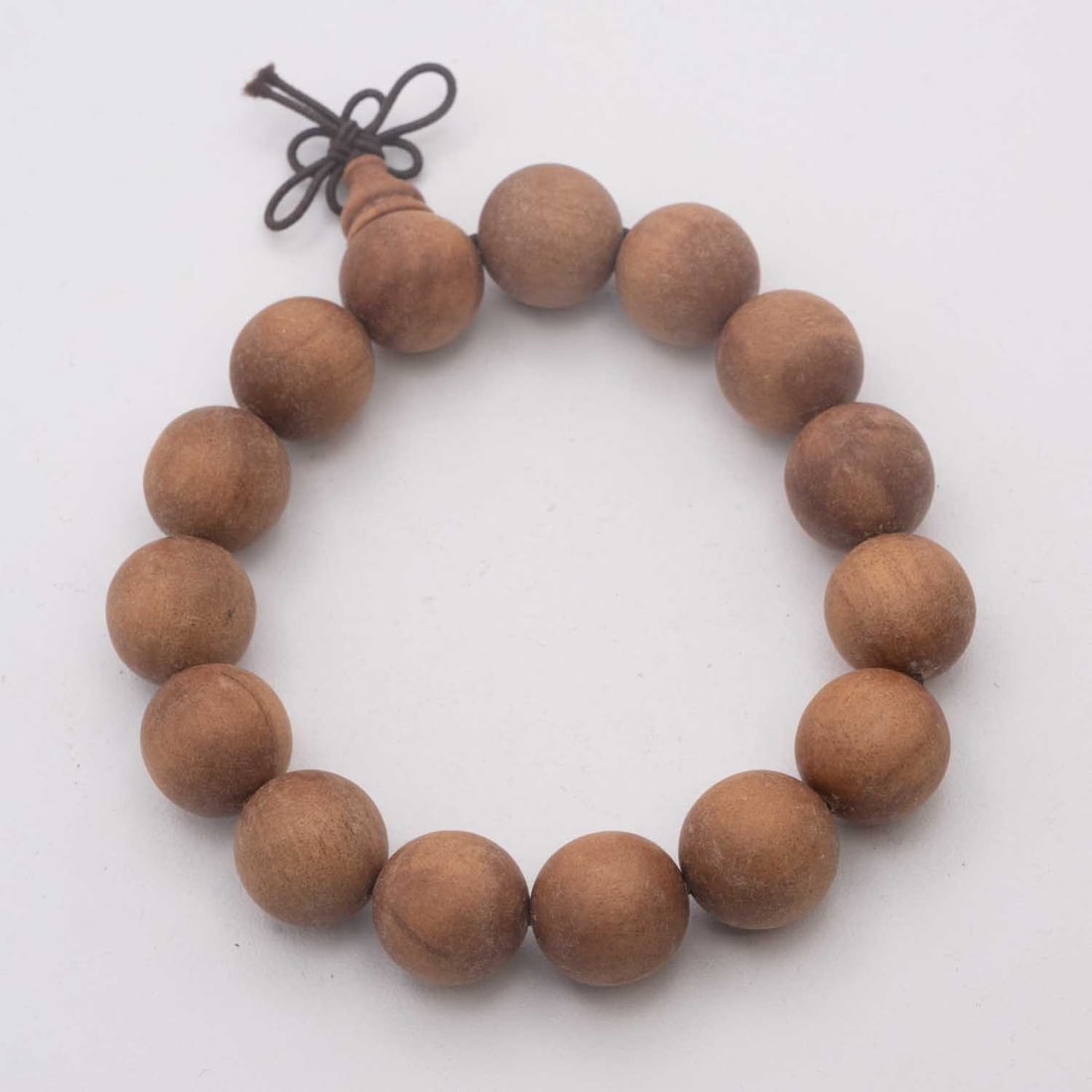 Chinese Sandalwood Bead Bracelet: Medium: Sandalwood Size: 0.6x0.6 inches Age/Detail: Chinese Condition: great overall, check photo for condition reference. Provenance: Collection from Estate in Williamsburg Please view all the photos