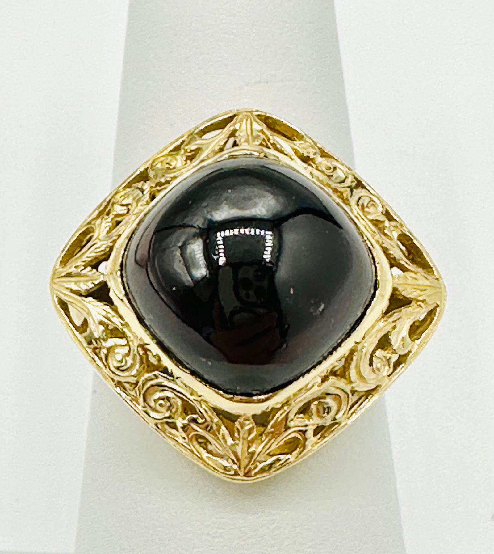 14KT Yellow Gold Garnet Ring # 2399 (1 of 4)