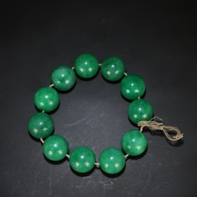 A Jade Bead String