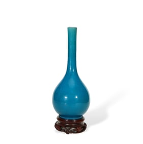 A Chinese blue glazed porcelain vase