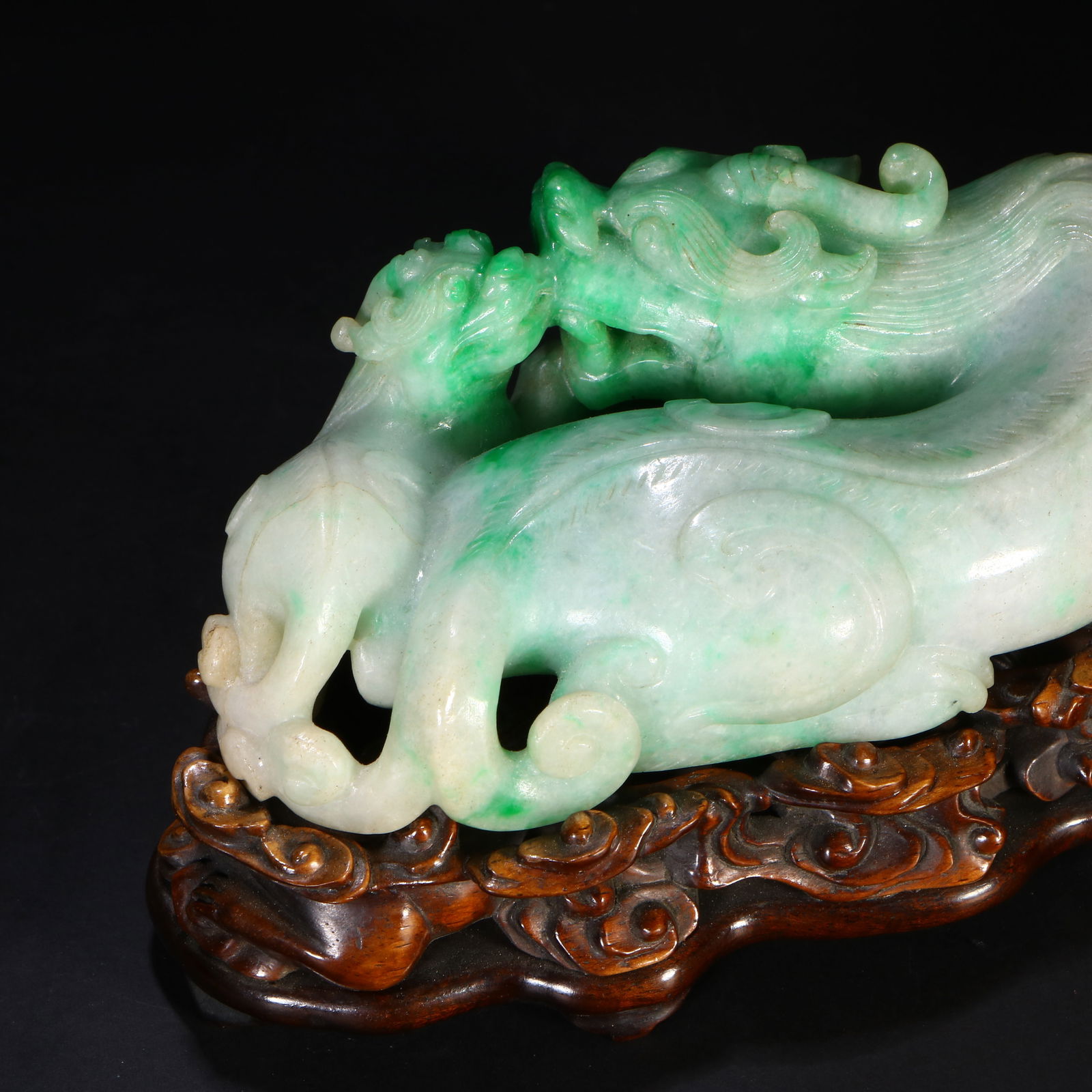 A jade auspicious beast ornament - 4