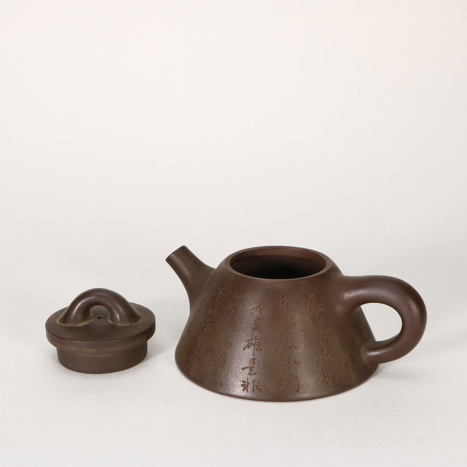 A purple clay teapot - 2