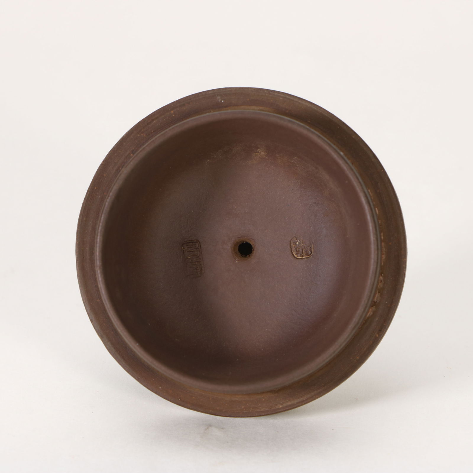 A purple clay teapot - 4