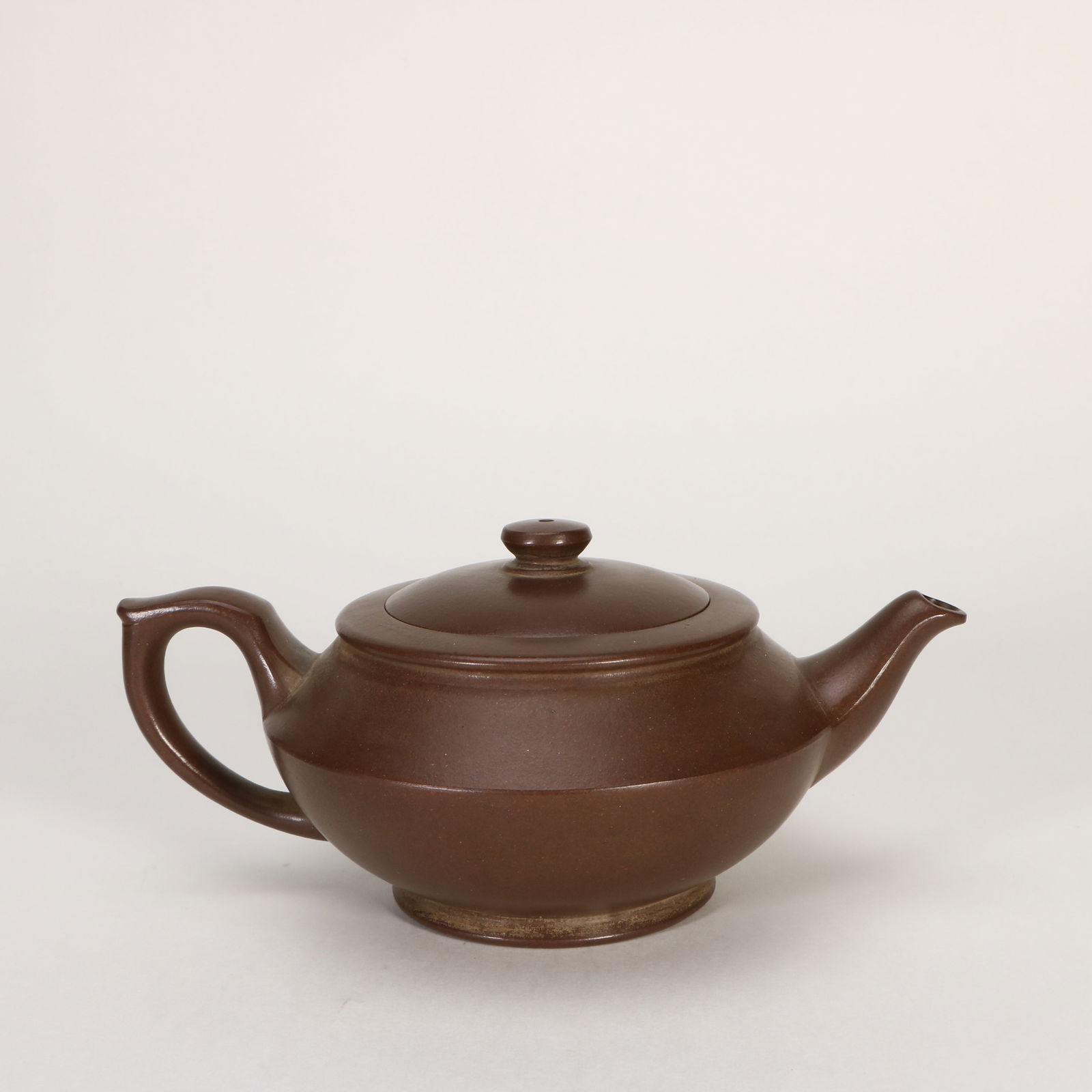 A purple clay teapot - 3