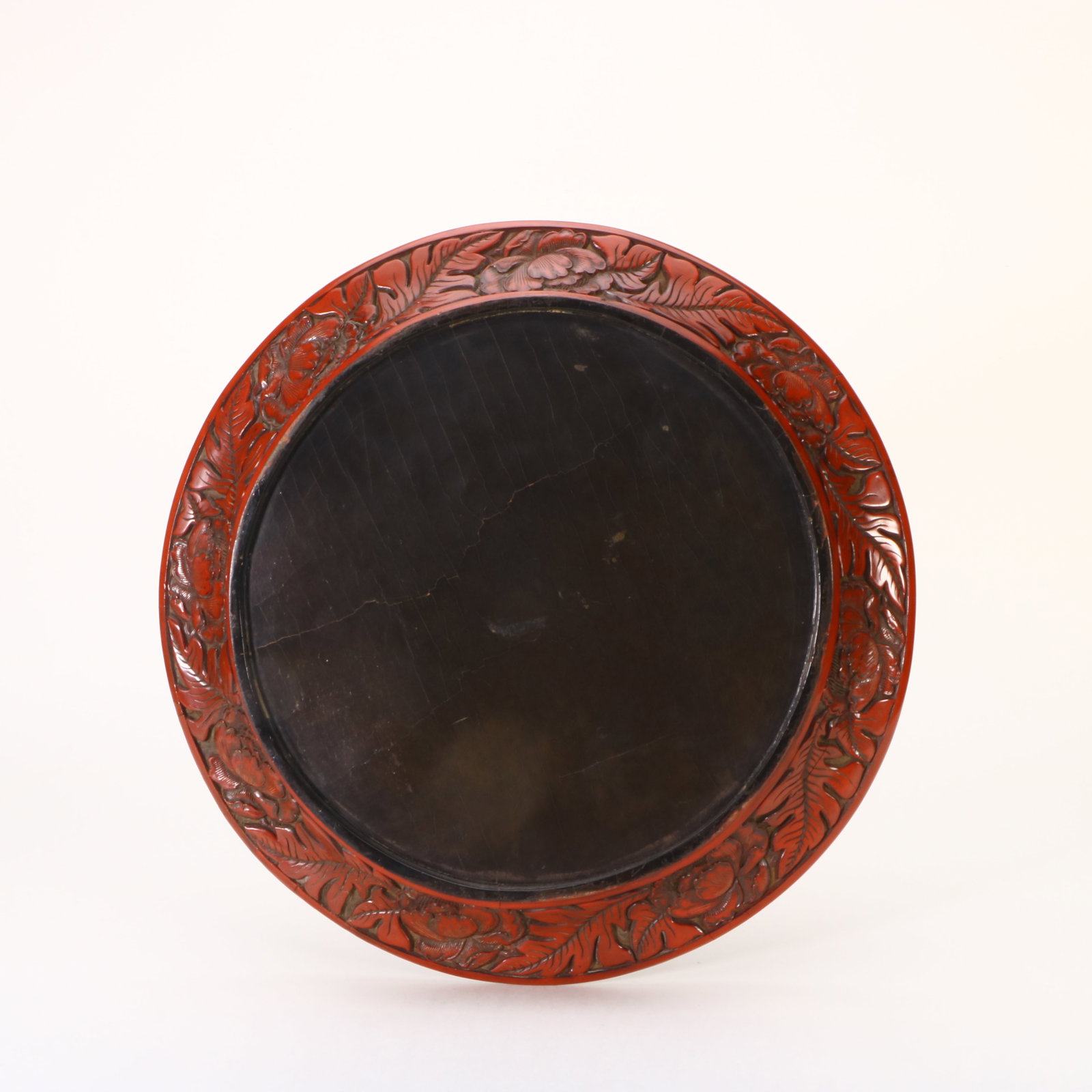 A Chinese lacquerware plate - 7