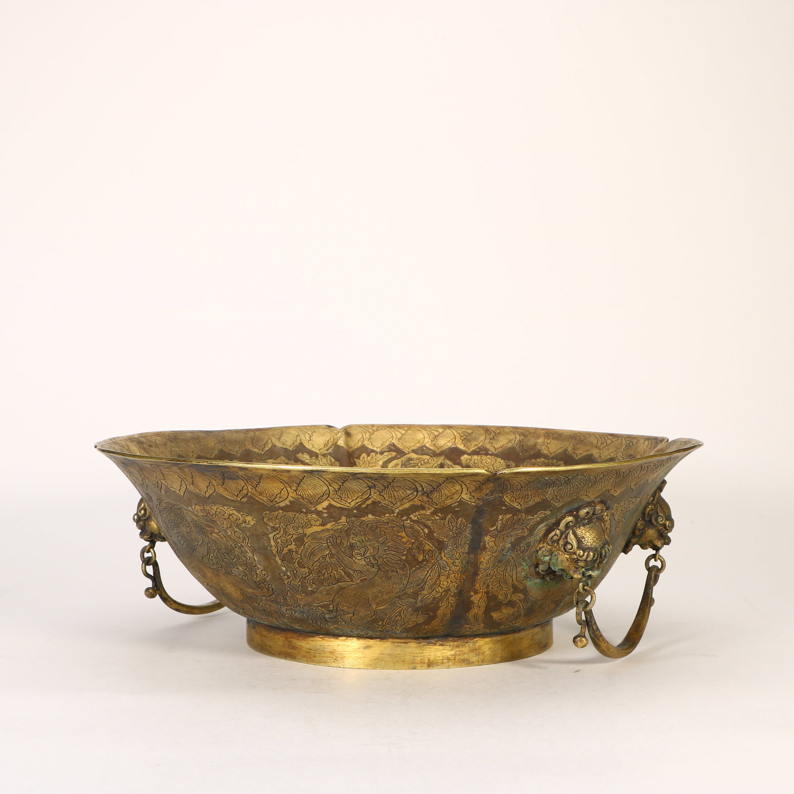 A gilded bronze basin - 2