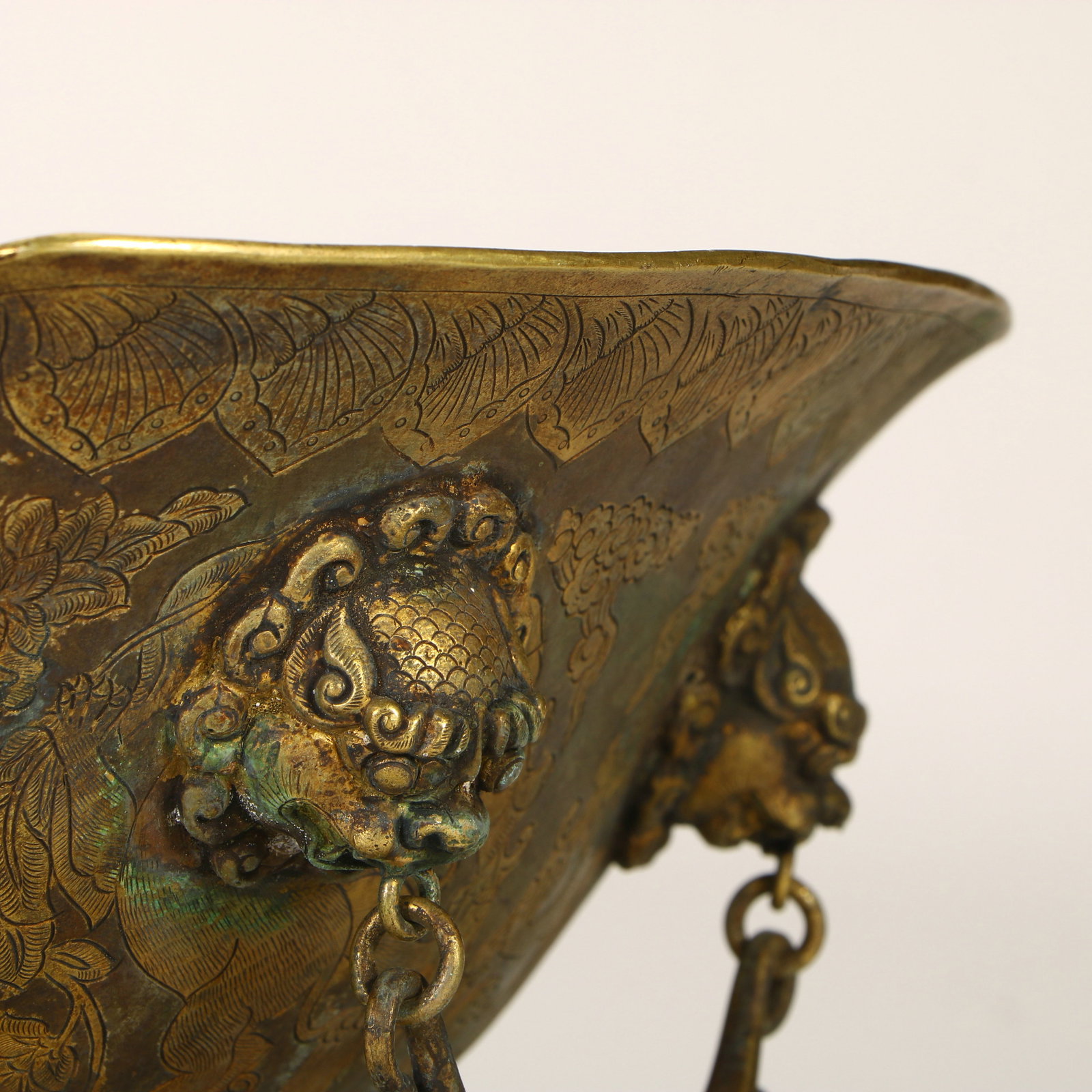 A gilded bronze basin - 3