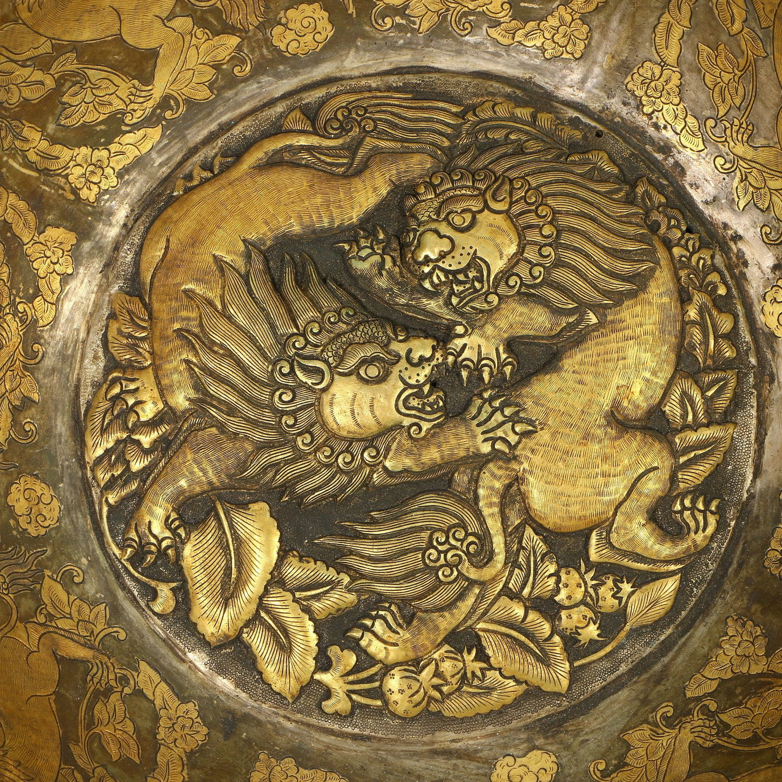 A gilded bronze basin - 7