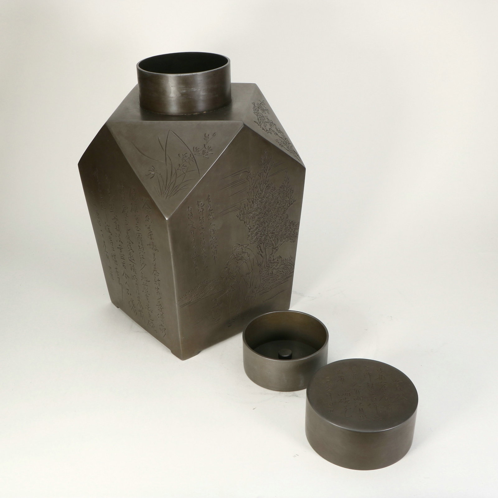 a tin tea canister - 7