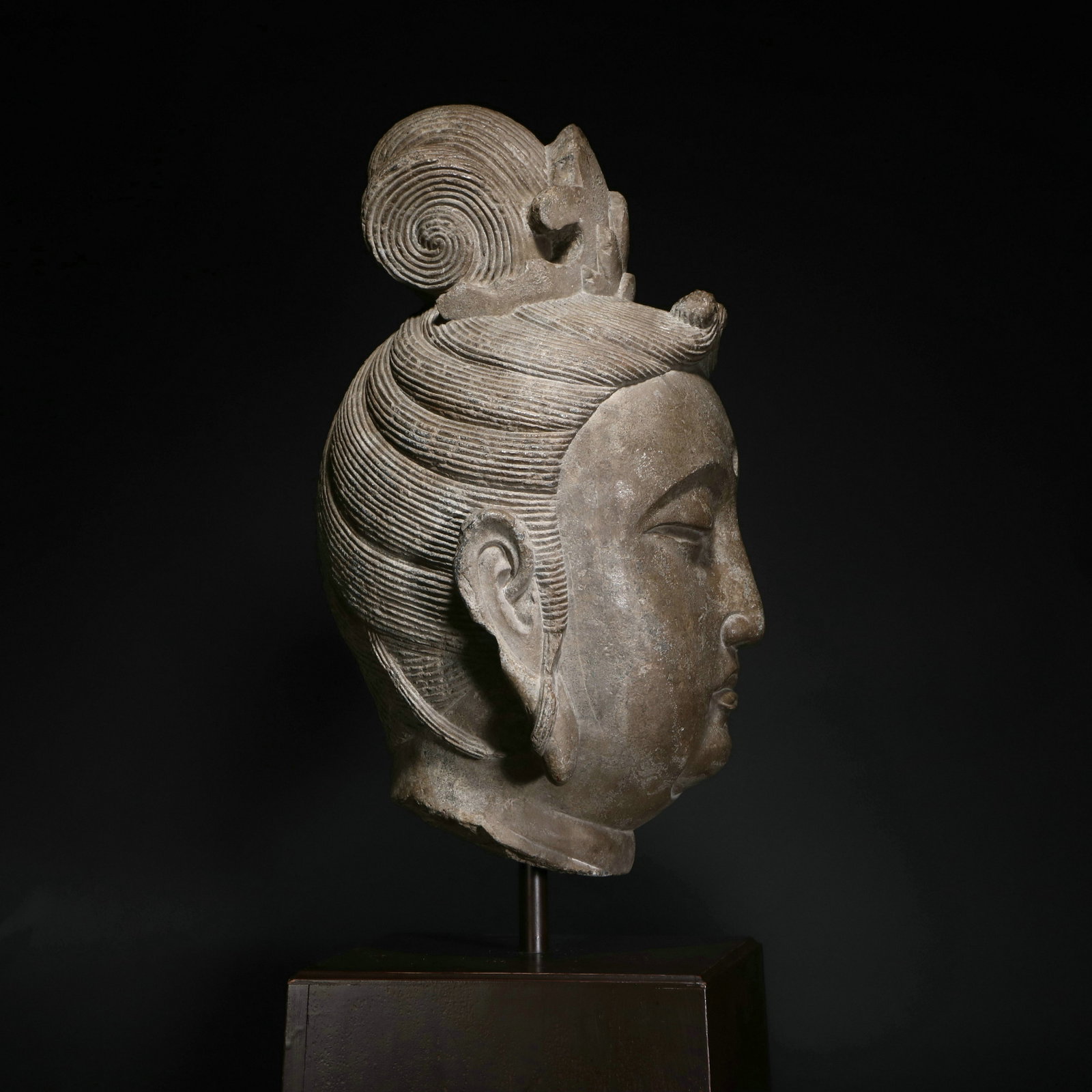 A bluestone Buddha head - 3