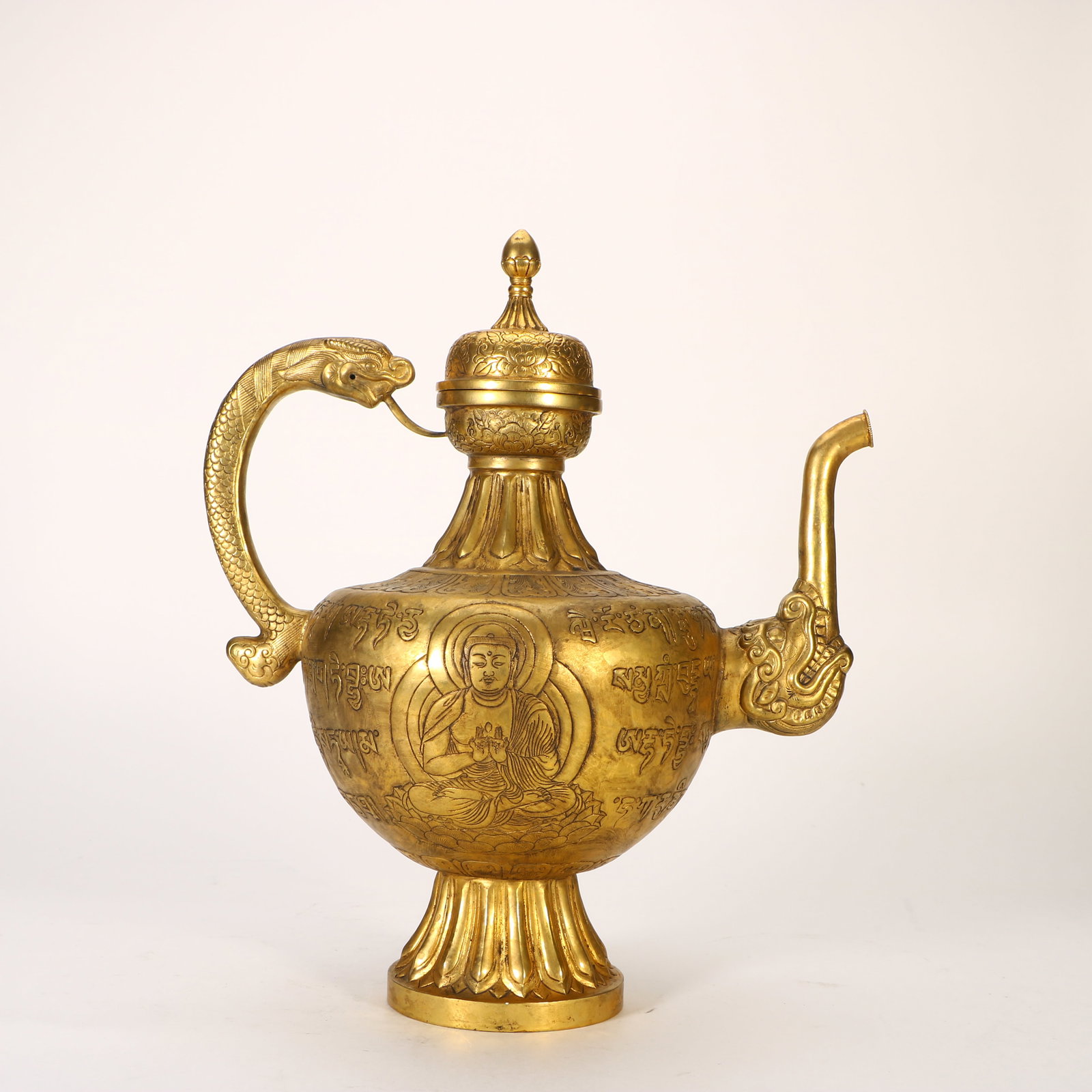 A gilt-bronze kettle - 3