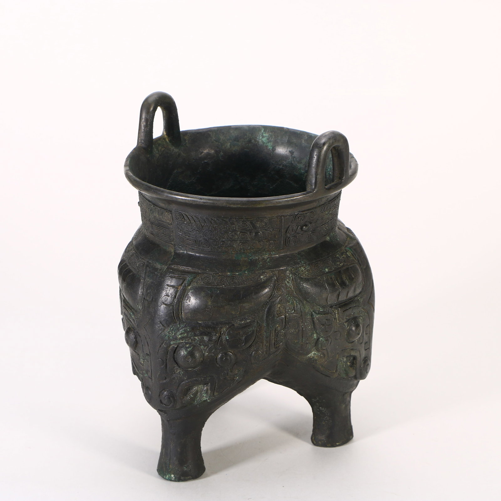 A bronze tripod cauldron - 6