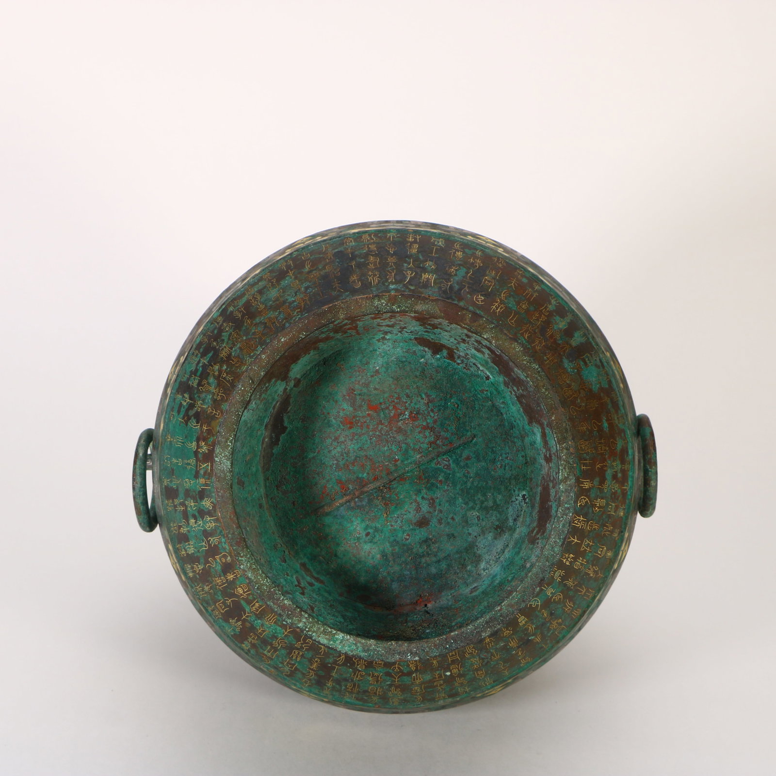 A bronze tripod cauldron - 9