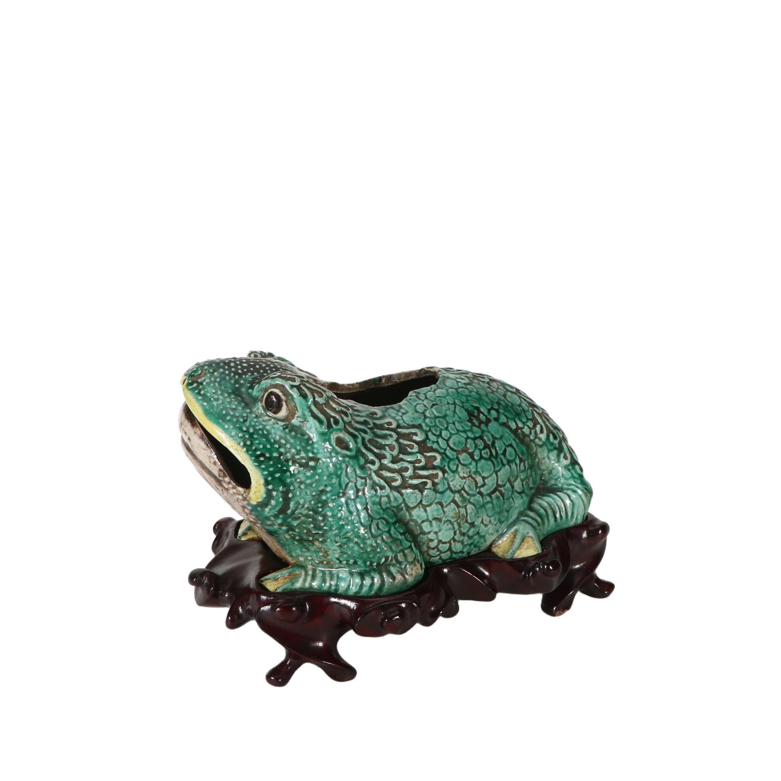 A porcelain incense burner: The stove is shaped like a frog. Total height 13 cm, net height 9.5 cm, length 18 cm, width 10.5 cm.