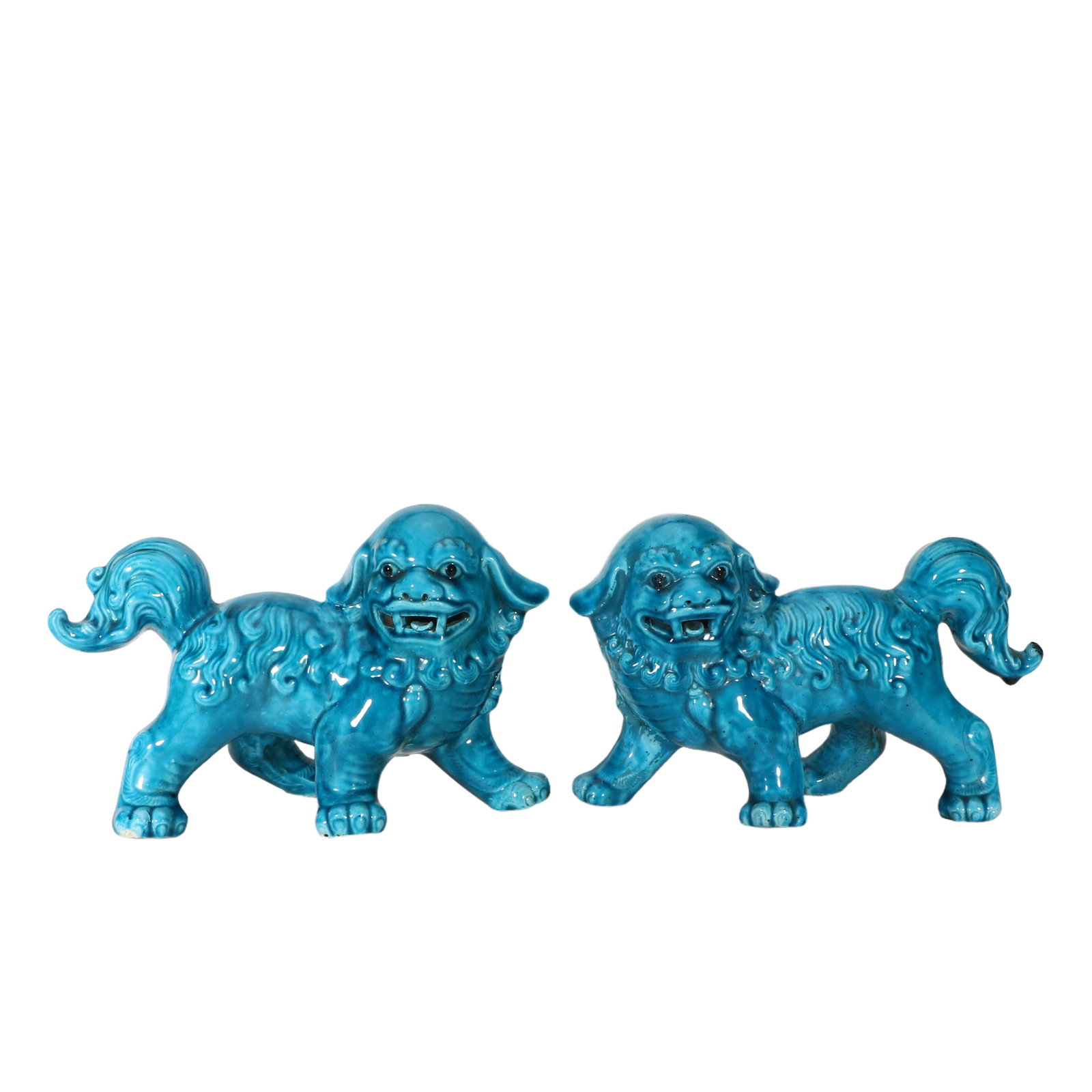 A pair of blue-glazed porcelain lion ornaments (1 of 5)