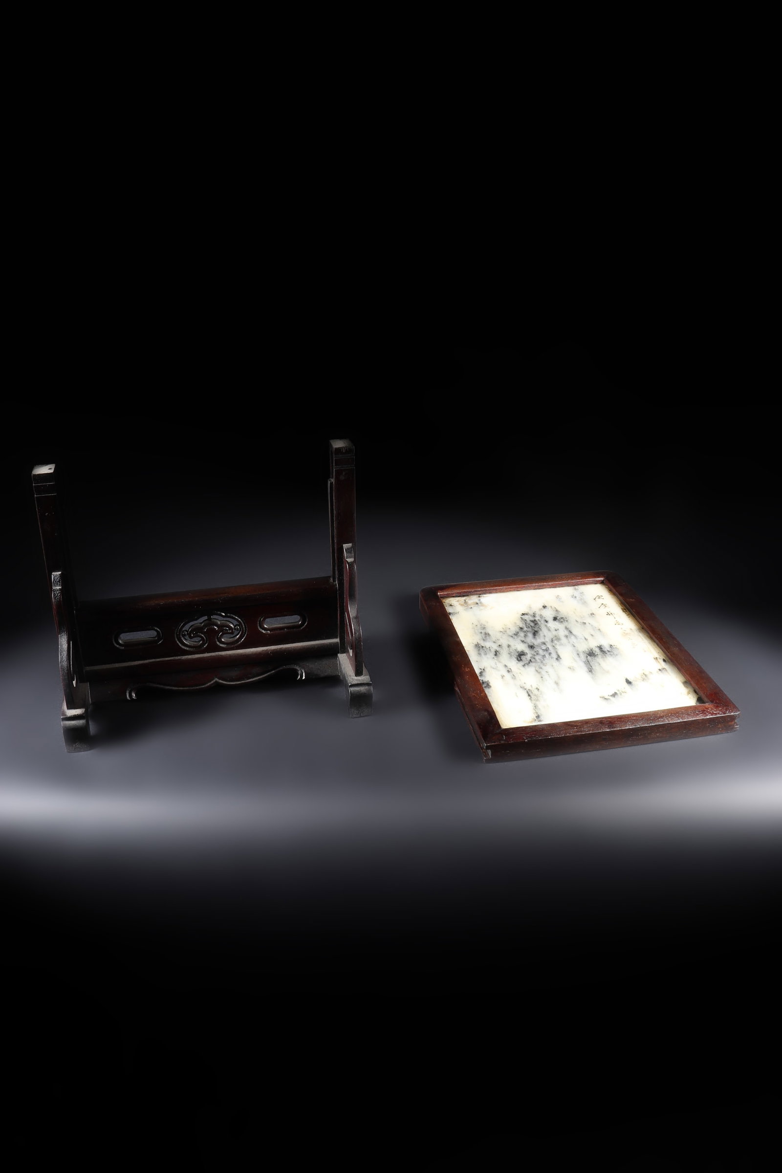A Chinese Decorative Screen - 8