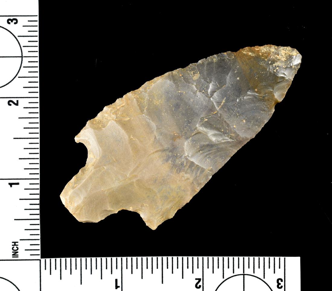 3 3/8" Ledbetter: Nice example in Hornstone from Madison Co., Kentucky. Ex - Burkhart, Duncan Collections.