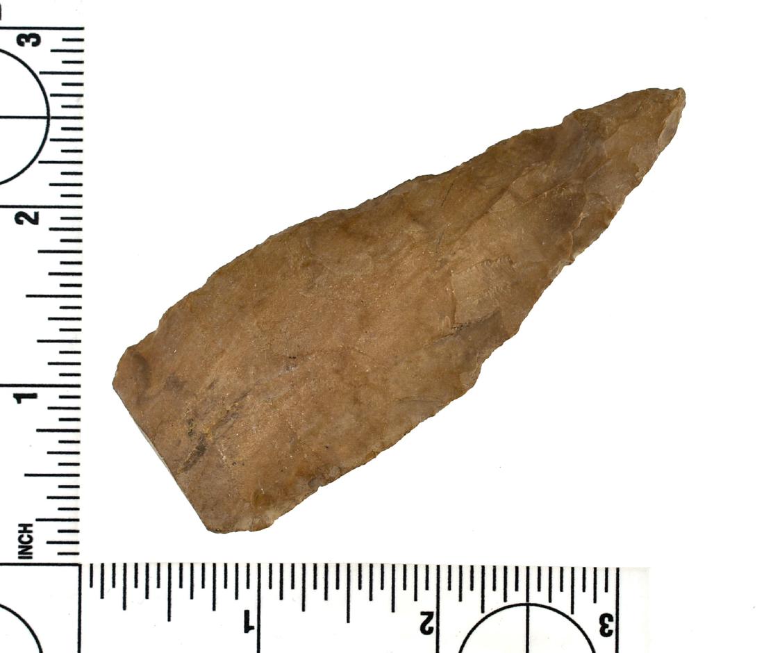 Nice 3 7/16" Fort Ancient Knife (1 of 2)