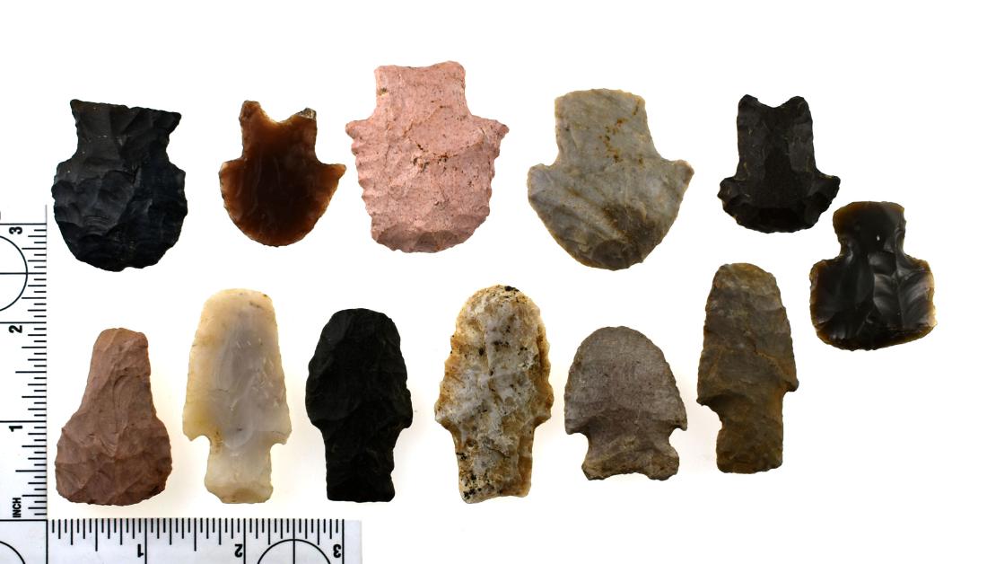 12 Hafted End Scrapers: Variety of types and materials from the Meyer Collection. All between 1-2+"