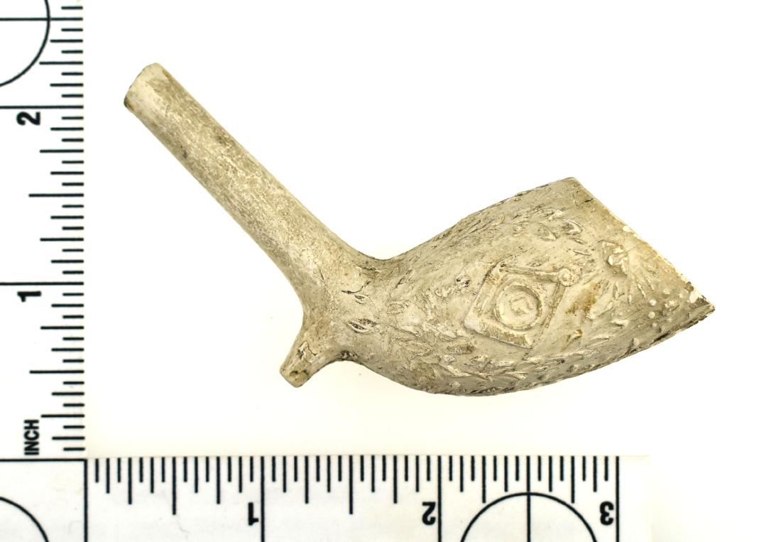 3" Colonial-Era Masonic Pipe: Nice pipe with Masonic Square and Compass emblem on one side, with the all seeing eye and other symbology present. Interesting pipe as these are usually plain.