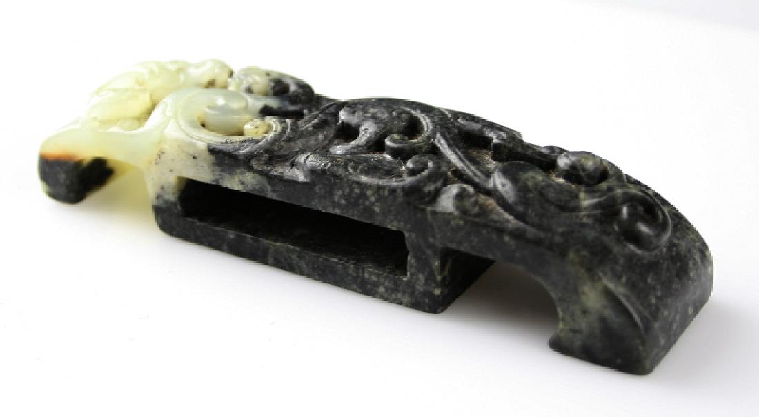JADE SUI SCABBARD BUCKLE - HAN DYNASTY (1 of 4)