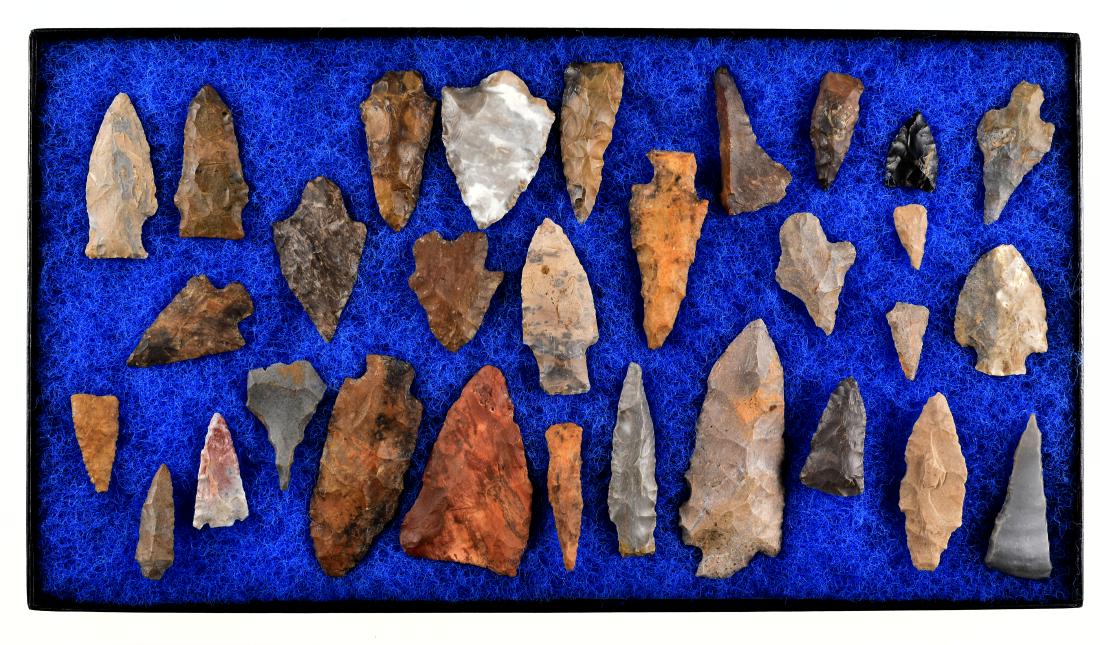 14x8 Display of TN Arrowheads: Central Tennessee.