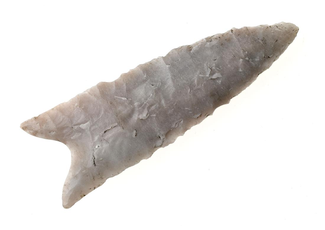 World Class 3 13/16" Dalton Classic - Jackson G-9 COA: Highly translucent champagne colored Novaculite example found near Monette, Arkansas. Ex- Leon Bratton Collection. Jackson G-9 COA.