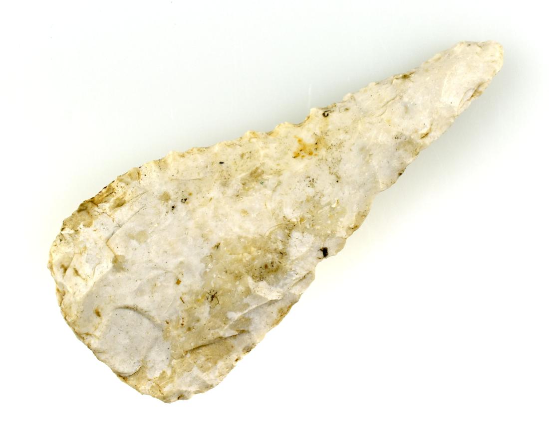 3-3/4" Cobbs Knife: Cream fossil chert example from Brown Co., Illinois.