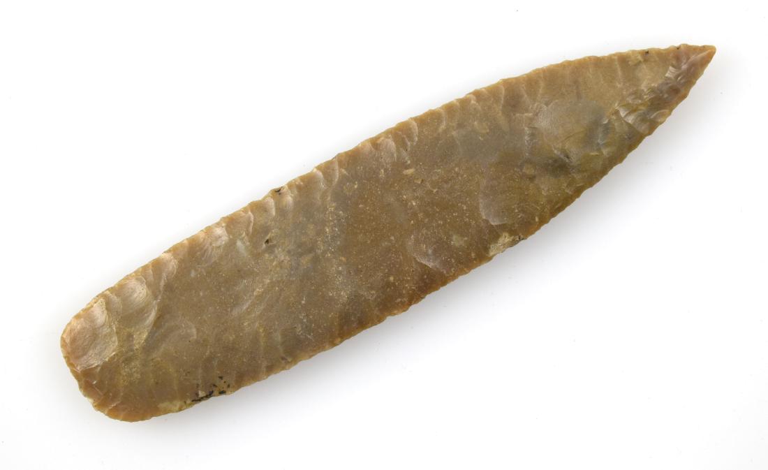 Fine 5 3/4" Carter Cave Adena Knife - Jackson G-10 COA: Good as they get example. Made of glossy caramel colored Carter Cave with great translucency around the perimeter. Very precise flaking and very thin. Bath Co., Kentucky. Jackson G-10 COA.