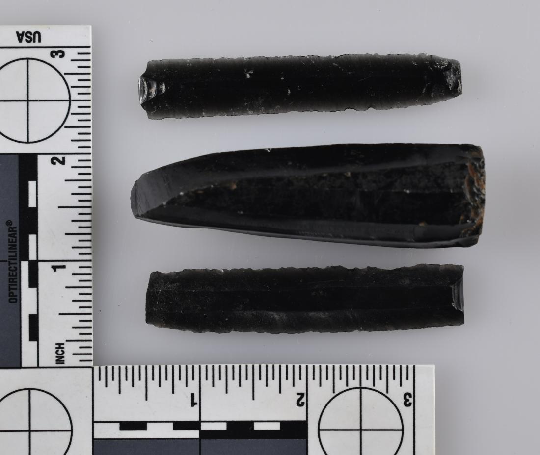 Aztec Obsidian Bladelets and Core: Excellent lot from the Dr. Paul Park Collection featuring two bladelets and an obsidian core in excellent condition.