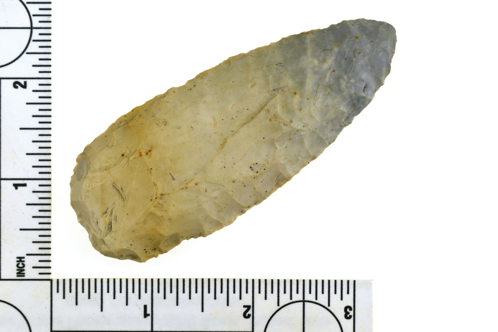 3-11/16" Cobbs Knife: Nice example with heavy basal polish on the blade faces to facilitate hafting. The polish is found on about 20-30% of this type. Ohio. Coshocton.