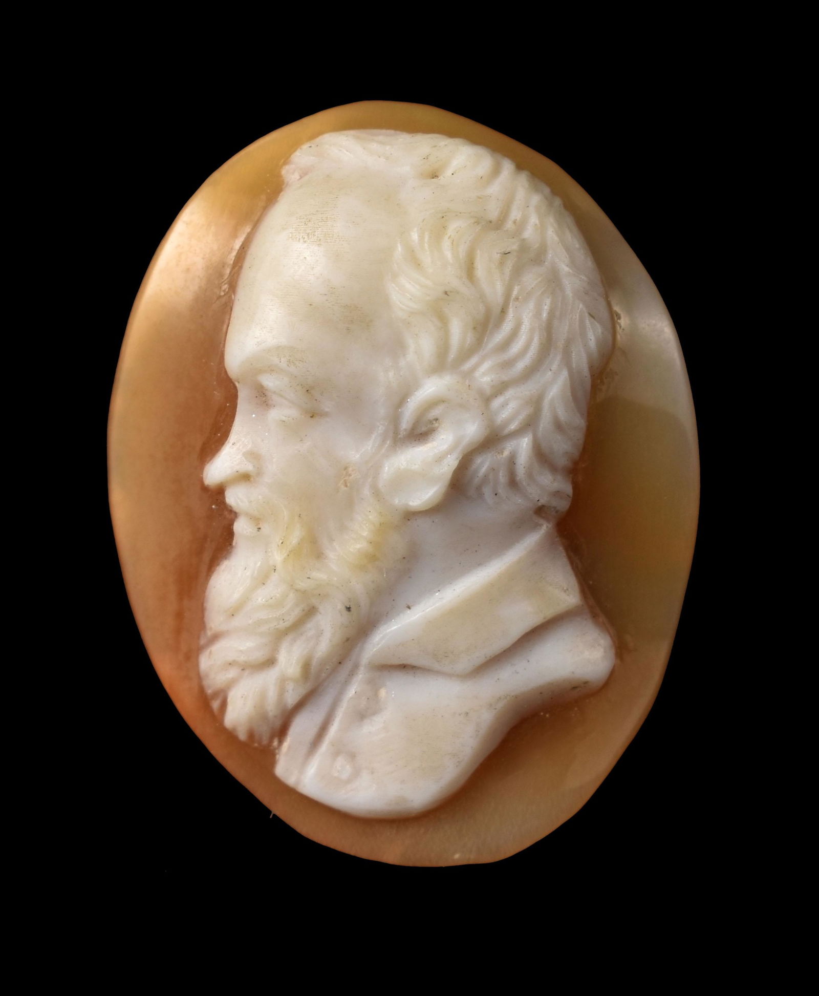 Victorian Era Carved Shell Cameo of a European: Philospher, composer, politican. Austrain, German, English? Distinguishing nose. Looks like Bob Hope!! Freud?? Research. We do not know. Unmounted 26mm tall masterfully carved elliptical example. The