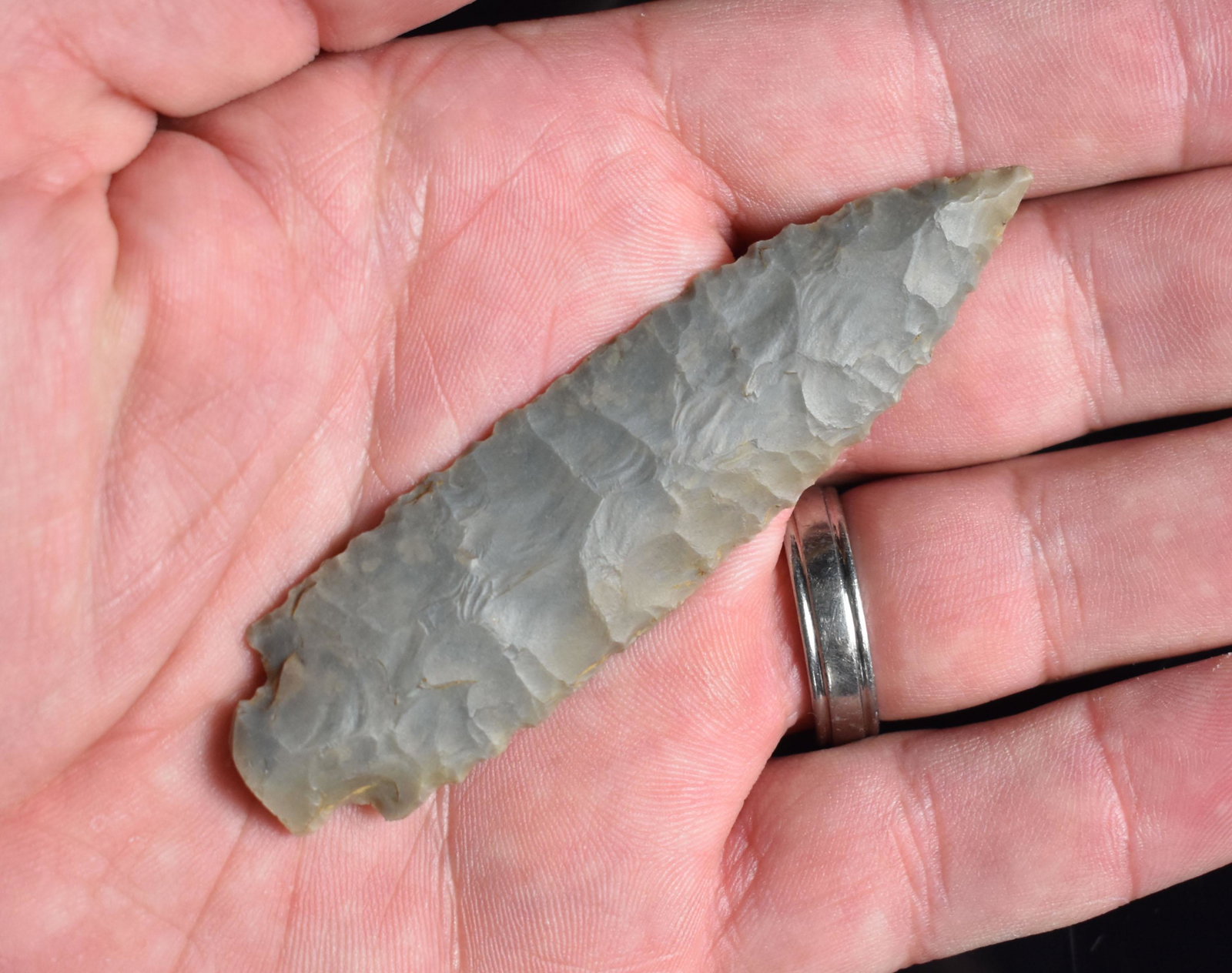 3-7/16" Elk River - Davis G-9 COA: Nice Fort Payne chert example from Decatur Co., Tennessee formerly of the Jim Cason collection. Davis G-9 COA.