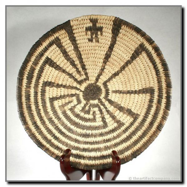 11 1/2" x3 " 'Man in Maze' Tohono O'Odham Basket: Excellent Vintage basket from Arizona. 'Man in Maze' pattern. Unknown maker.