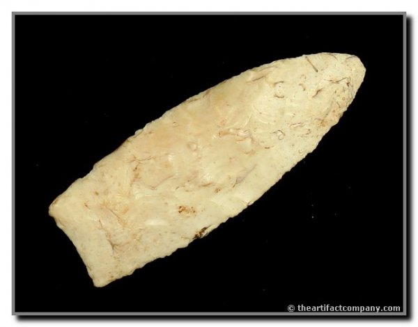 2 11/16" Angostura: Cream flint. Douglas, Wyoming. Ex - Virgil Russell Collection. Rogers COA.
