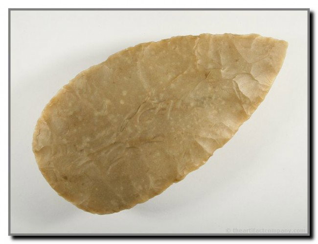 034: 4 3/8" Covington: Very thin and expertly crafted. Some translucency around the perimeter. Real Co., Texas. Ex- Bill Arnold and Terry Allen Collections. Rogers COA.