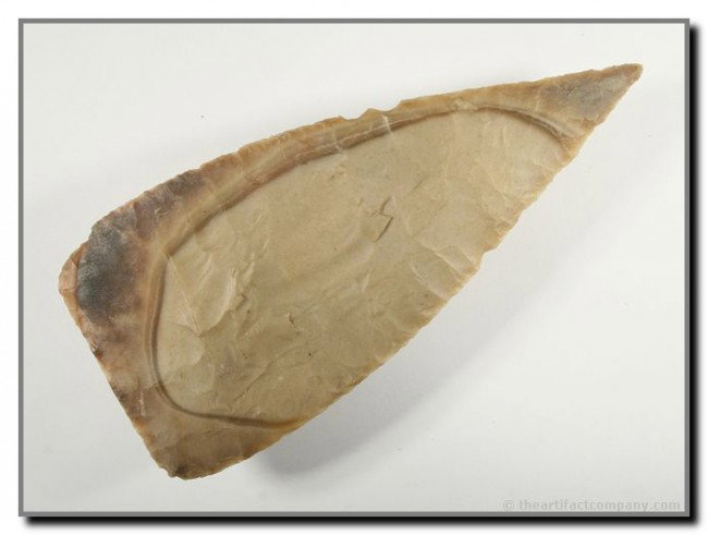 061B: 4 3/4" Friday: Wafer thin with long extended tip. Beautiful banded chert with translucent quartz veins. Uvalde Co., Texas. Ex- Troy Green and Terry Allen Collections. Rogers COA.