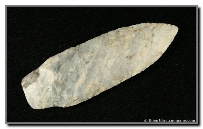 3 1/2" Rice Lanceolate: Extremely well made piece. Has a very 'Scottsbluffish' appearance. Pretty multicolored Mozarkite. Pettis Co., Missouri. Ex- Ray Arnett and Terry Allen Collections. Meadows COA.